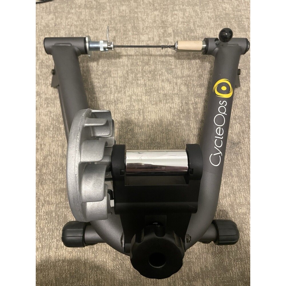 CycleOps Fluid2 Trainer - Picture 2 of 11